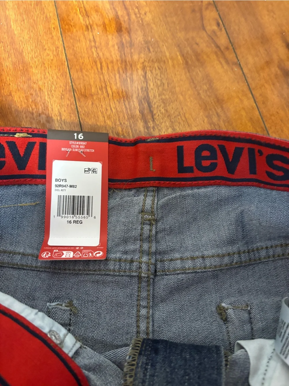 Levi's  Men's Jeans - Deep Blue Denim